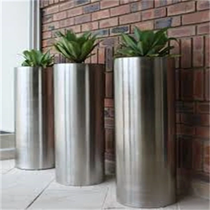 Urbano Corten Planter Rust